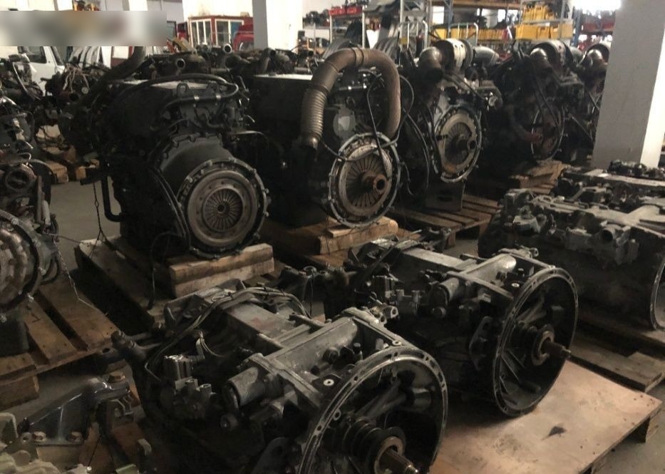 Scania DC16102 Scania P G R T-series (2004-) - Motor - Teherautó: 5 kép. Scania DC16102 Scania P G R T-series (2004-) - Motor - Teherautó: 5 kép.