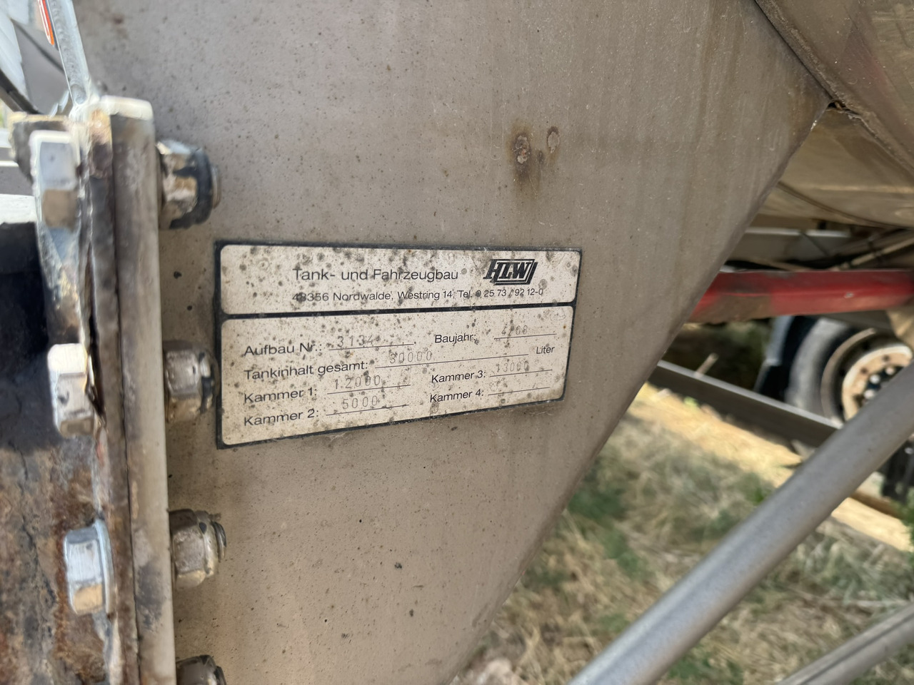 Transport lichide ALIMENTARE HLW STA 36 INOX ALIMENTAR AZOR AGRICULTURA - Tartályos félpótkocsi: 2 kép. Transport lichide ALIMENTARE HLW STA 36 INOX ALIMENTAR AZOR AGRICULTURA - Tartályos félpótkocsi: 2 kép.