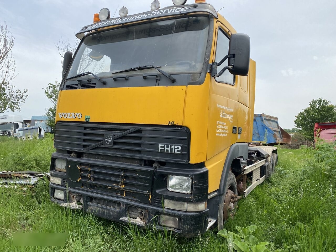 Volvo  - Horgos rakodó teherautó: 1 kép. Volvo  - Horgos rakodó teherautó: 1 kép.