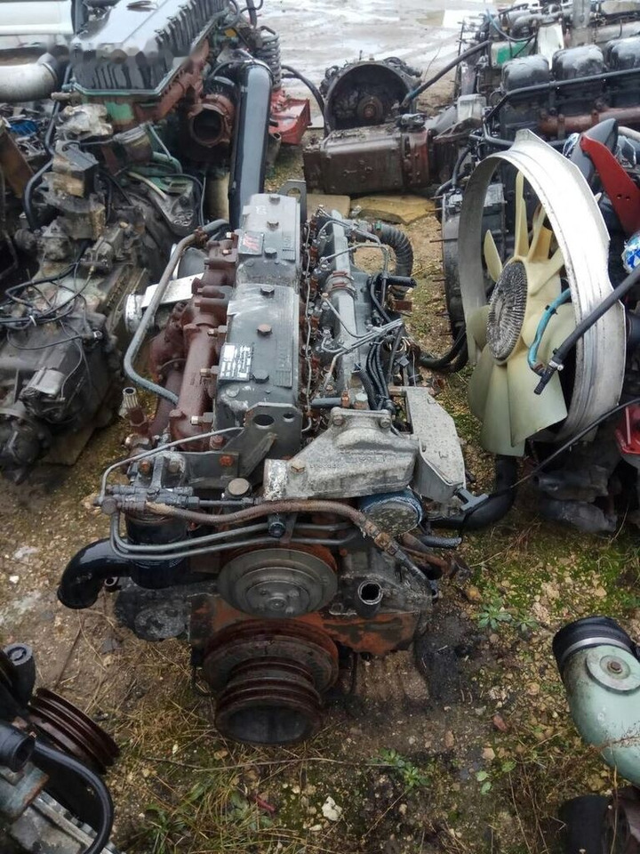 DAF ATI 75 - Motor - Teherautó: 2 kép. DAF ATI 75 - Motor - Teherautó: 2 kép.