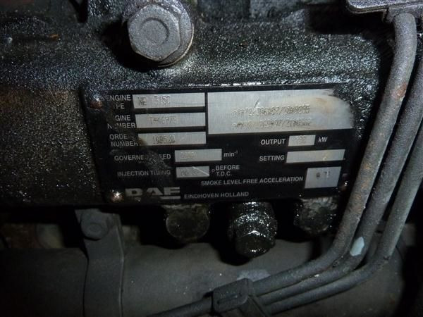 DAF XE 315 C DAF XF, CF - Motor - Teherautó: 2 kép. DAF XE 315 C DAF XF, CF - Motor - Teherautó: 2 kép.