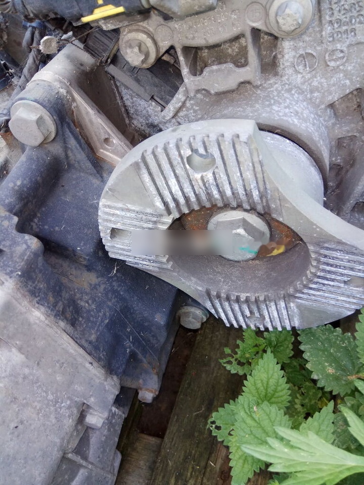 Daimler-Benz G211-12 715.352 Mercedes-Benz truck - Sebességváltó - Teherautó: 5 kép. Daimler-Benz G211-12 715.352 Mercedes-Benz truck - Sebességváltó - Teherautó: 5 kép.