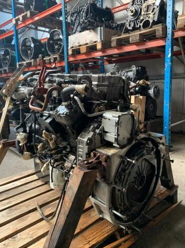 IVECO F4AE0681D IVECO EUROCARGO truck - Motor - Teherautó: 5 kép. IVECO F4AE0681D IVECO EUROCARGO truck - Motor - Teherautó: 5 kép.