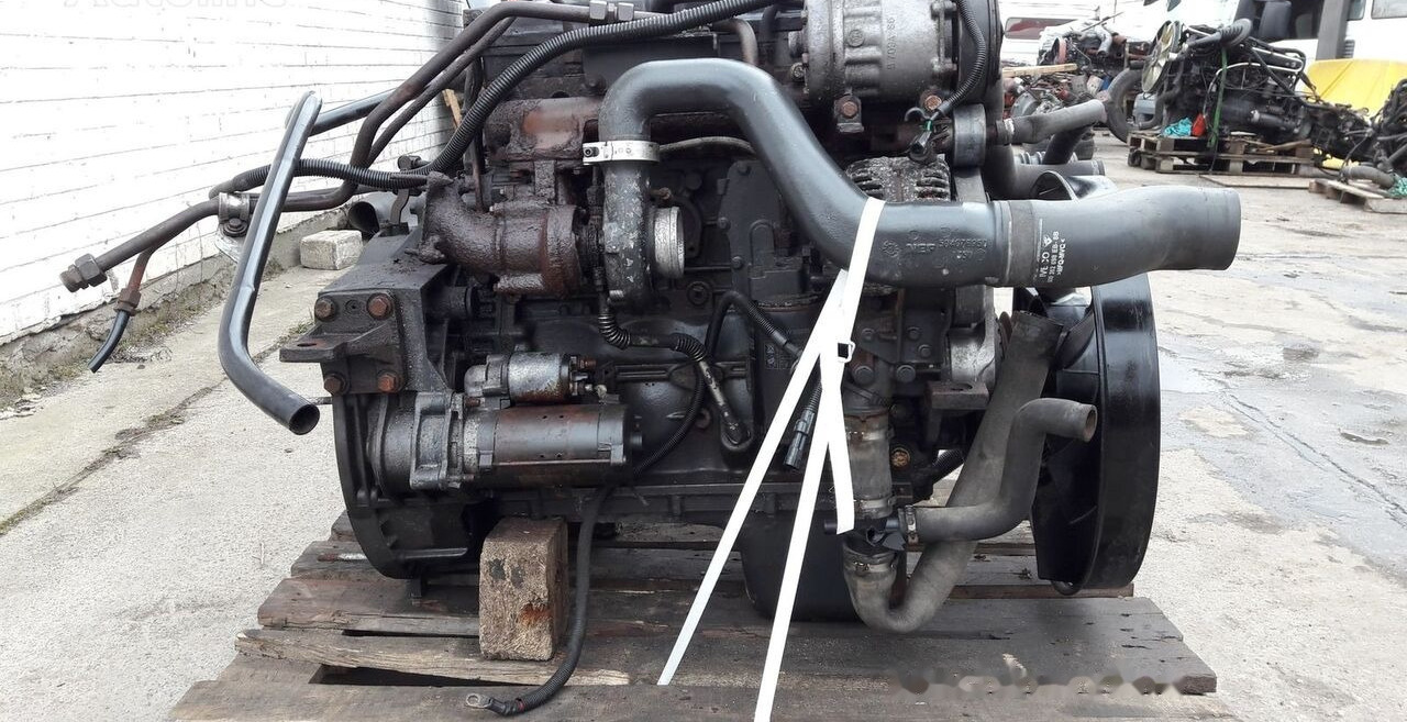 IVECO F4AE3481B 3.9 Tector 180 E4 IVECO Eurocargo - Motor - Teherautó: 3 kép. IVECO F4AE3481B 3.9 Tector 180 E4 IVECO Eurocargo - Motor - Teherautó: 3 kép.