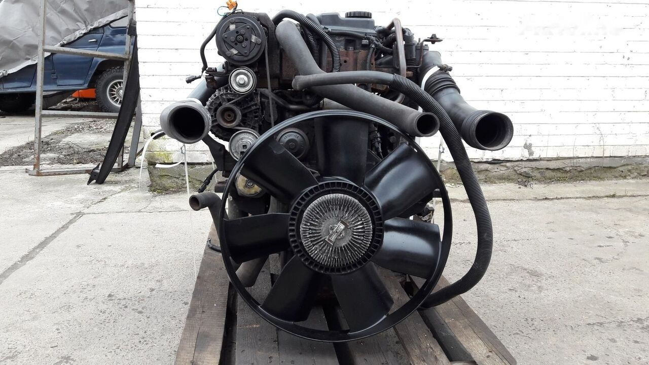 IVECO F4AE3481B 3.9 Tector 180 E4 IVECO Eurocargo - Motor - Teherautó: 1 kép. IVECO F4AE3481B 3.9 Tector 180 E4 IVECO Eurocargo - Motor - Teherautó: 1 kép.