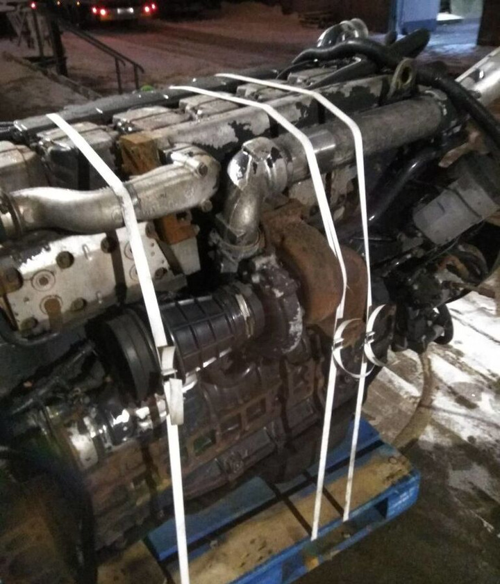 MAN D2876 LF04 MAN TGA, F2000, E2000 - Motor - Teherautó: 3 kép. MAN D2876 LF04 MAN TGA, F2000, E2000 - Motor - Teherautó: 3 kép.