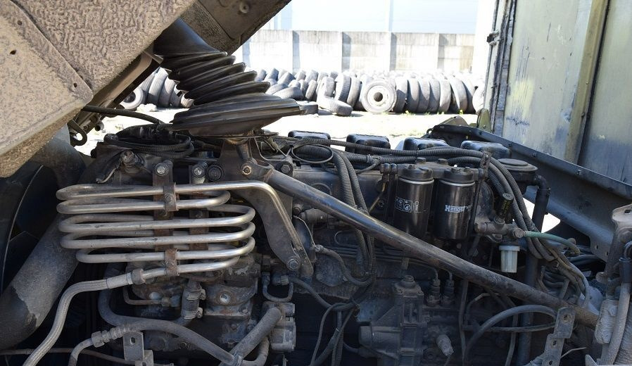 MAN F2000 D2876 LF02 463 E2 MAN - Motor - Teherautó: 1 kép. MAN F2000 D2876 LF02 463 E2 MAN - Motor - Teherautó: 1 kép.