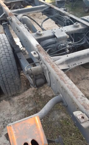 MAN truck - Tengely és alkatrészek - Teherautó: 2 kép. MAN truck - Tengely és alkatrészek - Teherautó: 2 kép.