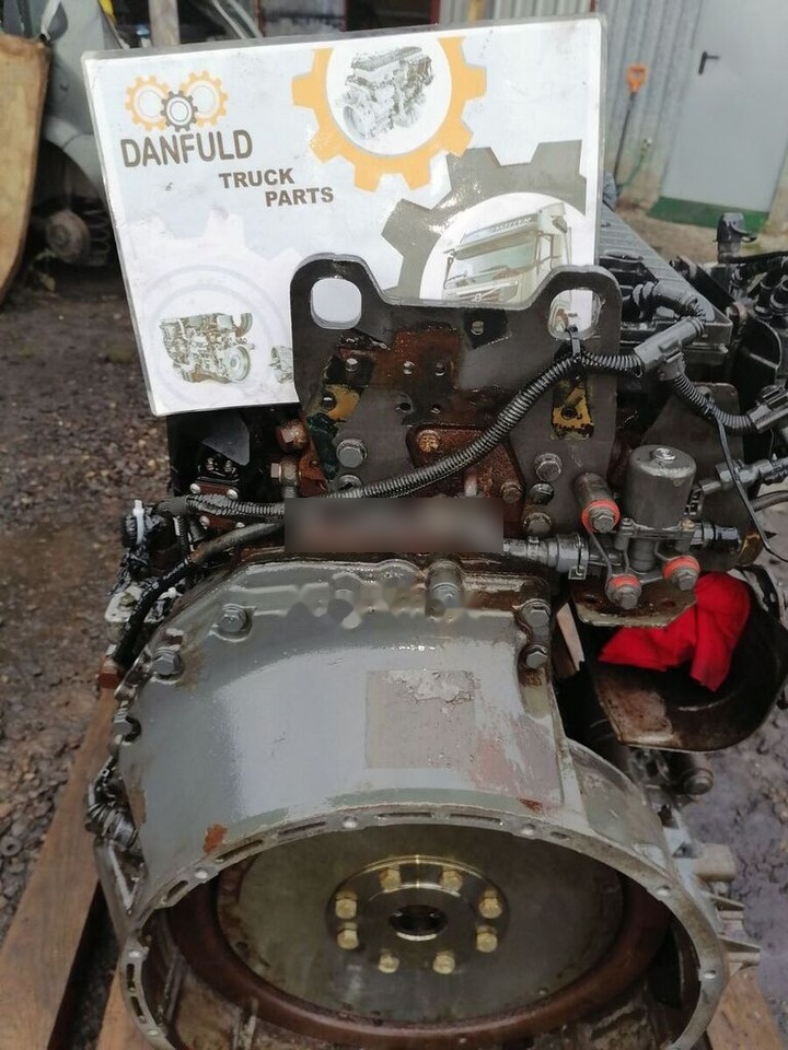 Mercedes-Benz OM926LA Mercedes-Benz AXOR truck - Motor - Teherautó: 4 kép. Mercedes-Benz OM926LA Mercedes-Benz AXOR truck - Motor - Teherautó: 4 kép.