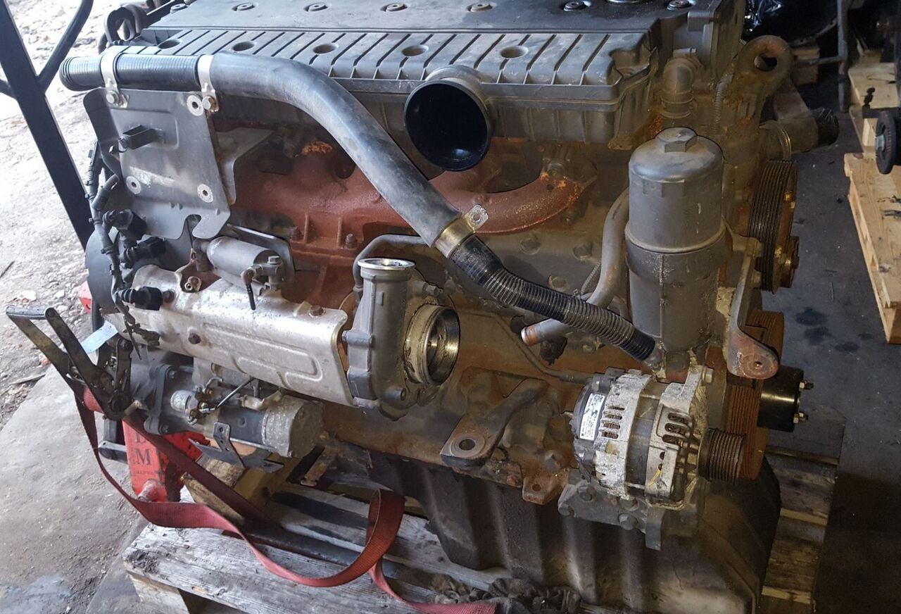 OM906 Mercedes-Benz Atego Axor - Motor - Teherautó: 1 kép. OM906 Mercedes-Benz Atego Axor - Motor - Teherautó: 1 kép.