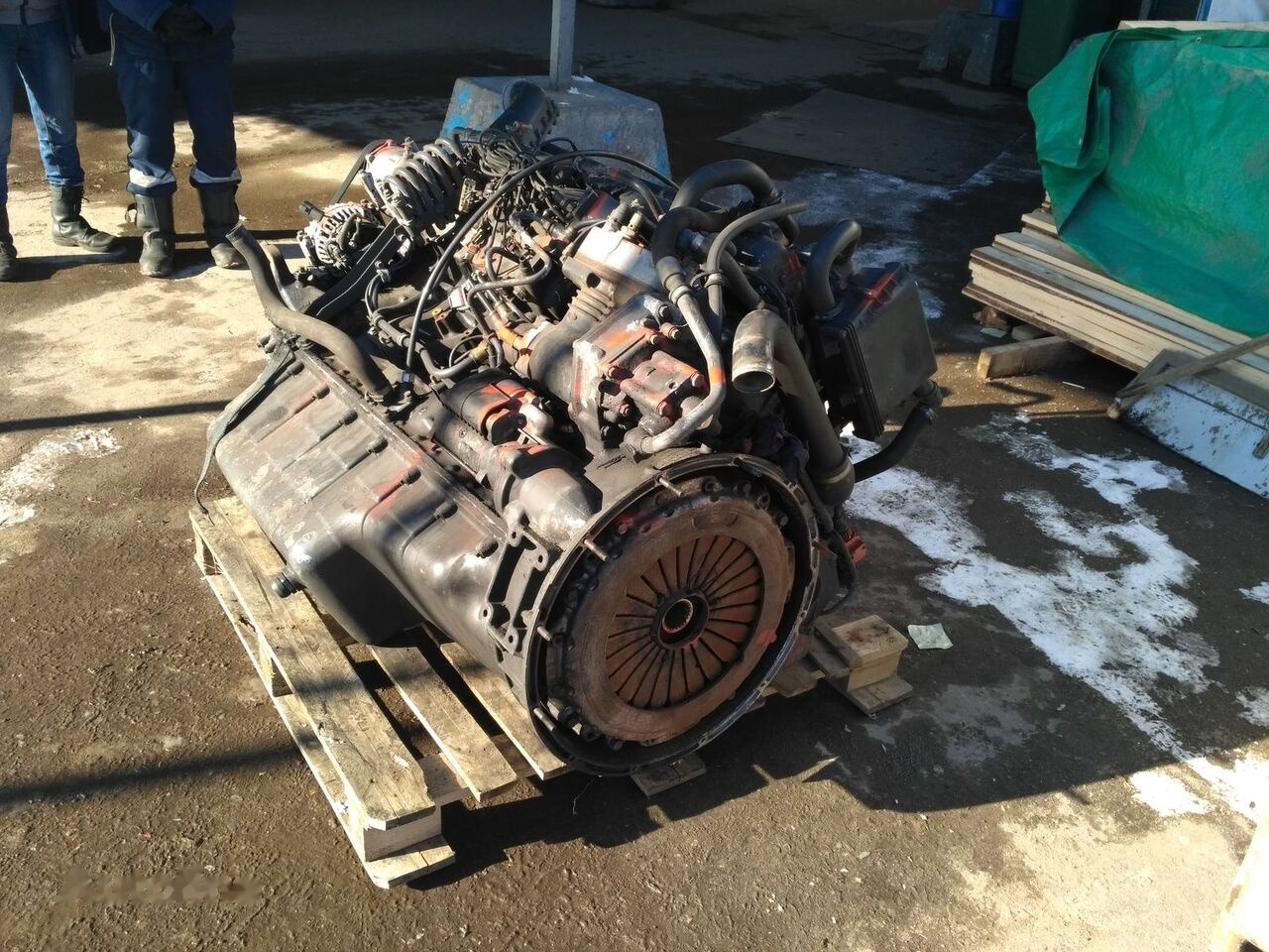 Scania HPI E3 DC1214 Scania R 420 - Motor - Teherautó: 3 kép. Scania HPI E3 DC1214 Scania R 420 - Motor - Teherautó: 3 kép.
