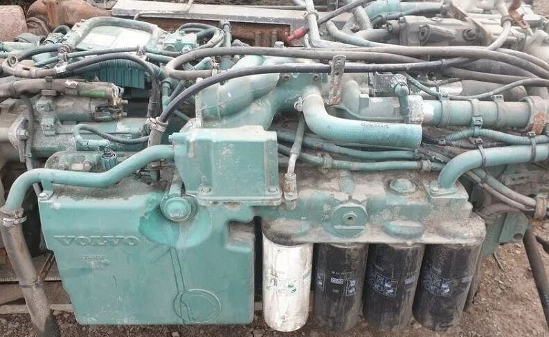 Volvo DH12D , DH12 D for commercial vehicle - Motor - Kisteherautó: 1 kép. Volvo DH12D , DH12 D for commercial vehicle - Motor - Kisteherautó: 1 kép.