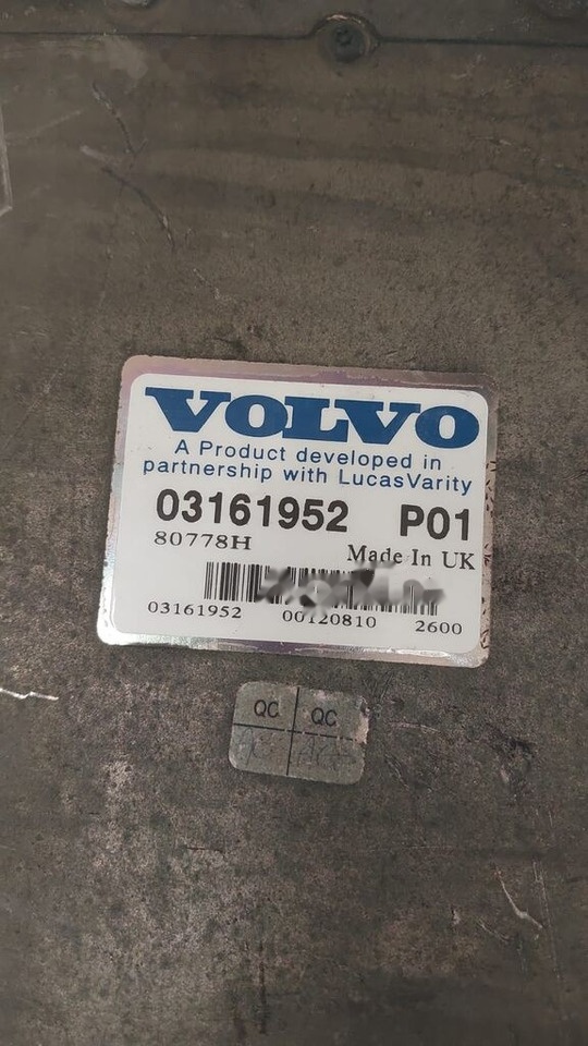 Volvo truck - ECU - Teherautó: 3 kép. Volvo truck - ECU - Teherautó: 3 kép.