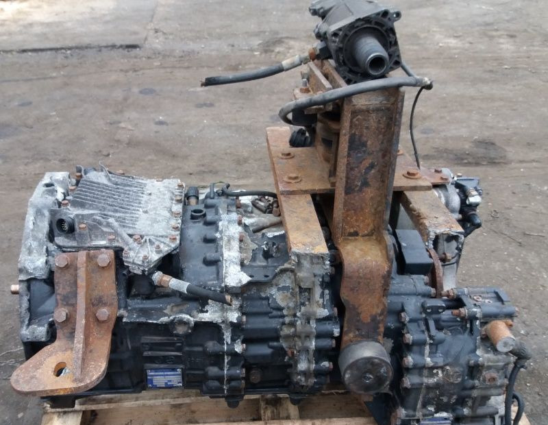 ZF 10AS2310B - Sebességváltó - Teherautó: 1 kép. ZF 10AS2310B - Sebességváltó - Teherautó: 1 kép.