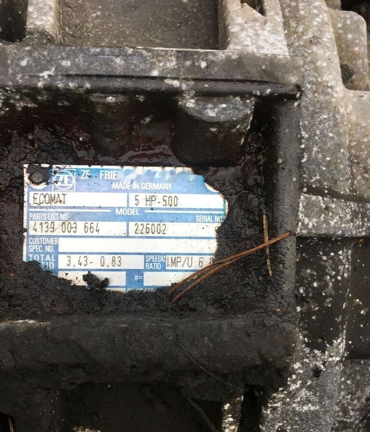 ZF Ecomat 5HP500 - Sebességváltó - Busz: 1 kép. ZF Ecomat 5HP500 - Sebességváltó - Busz: 1 kép.