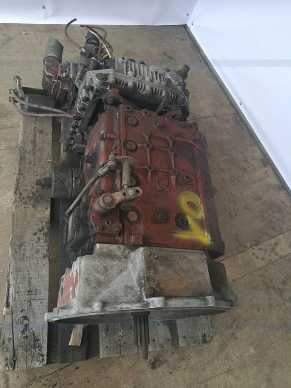 ZF S6-90 - Sebességváltó - Busz: 4 kép. ZF S6-90 - Sebességváltó - Busz: 4 kép.