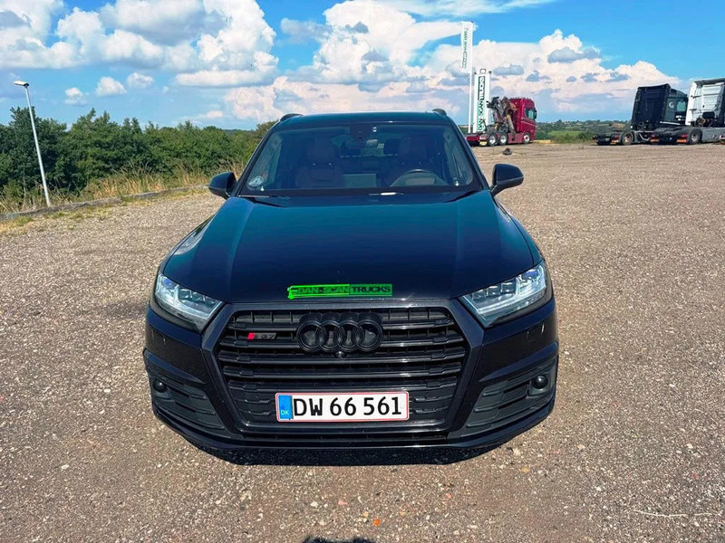 Audi SQ7 Black Edition. panoramo sun roof. . oil heater. head up display. 21" alu weels. night vision. B&O sound system. - Terepjáró/ SUV: 4 kép. Audi SQ7 Black Edition. panoramo sun roof. . oil heater. head up display. 21" alu weels. night vision. B&O sound system. - Terepjáró/ SUV: 4 kép.