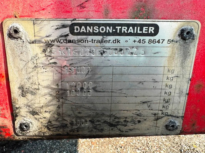 Félpótkocsi autószállító DANSON City Trailer Gardin with lift: 13 kép.