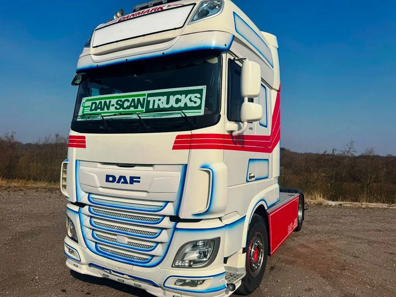 DAF XF 450 DAF XF 450 Special Interior. 706000 km. Euro 6 - Nyergesvontató: 5 kép. DAF XF 450 DAF XF 450 Special Interior. 706000 km. Euro 6 - Nyergesvontató: 5 kép.