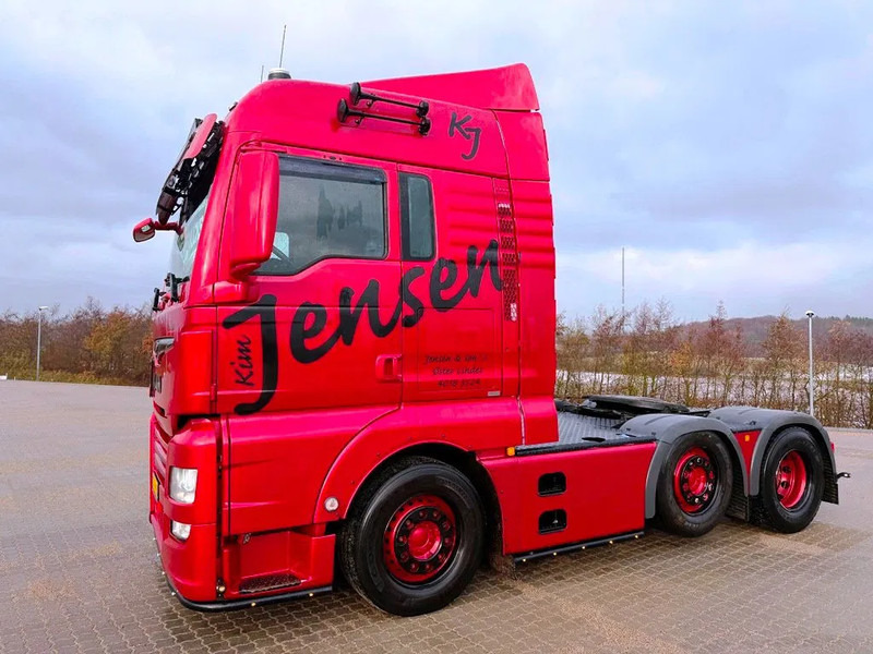 MAN TGX 26.510 Special interior. pusher 6x2/2. - Nyergesvontató: 4 kép. MAN TGX 26.510 Special interior. pusher 6x2/2. - Nyergesvontató: 4 kép.