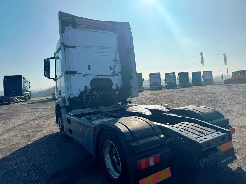 Nyergesvontató Mercedes-Benz Actros 1843 Euro 6.: 9 kép.