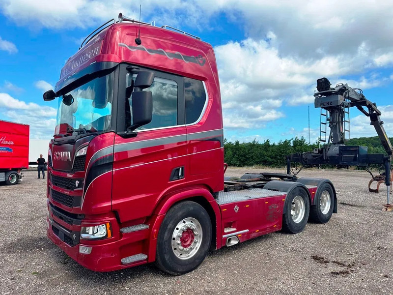 Scania R650 V8 NGS Special Interior. . 6x4 - Nyergesvontató: 3 kép. Scania R650 V8 NGS Special Interior. . 6x4 - Nyergesvontató: 3 kép.