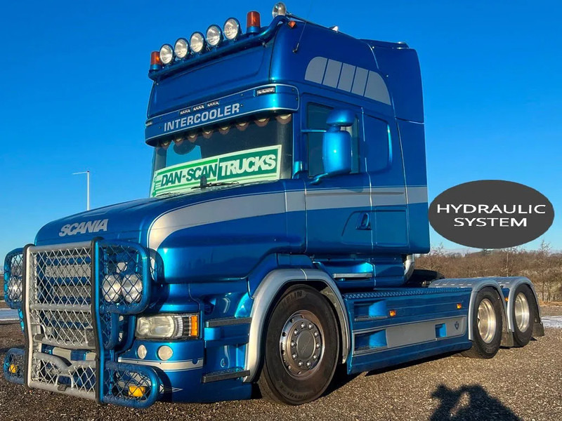 Scania T520 V8 Speciel interior. Air / Air suspension. Opticruise / Retarder .PTO on Engine and gearbox. New Hydr. system. - Nyergesvontató: 1 kép. Scania T520 V8 Speciel interior. Air / Air suspension. Opticruise / Retarder .PTO on Engine and gearbox. New Hydr. system. - Nyergesvontató: 1 kép.