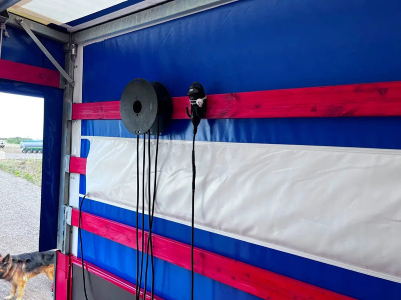 Teherautó Scania L 80 Super total renovation: 9 kép. Teherautó Scania L 80 Super total renovation: 9 kép.