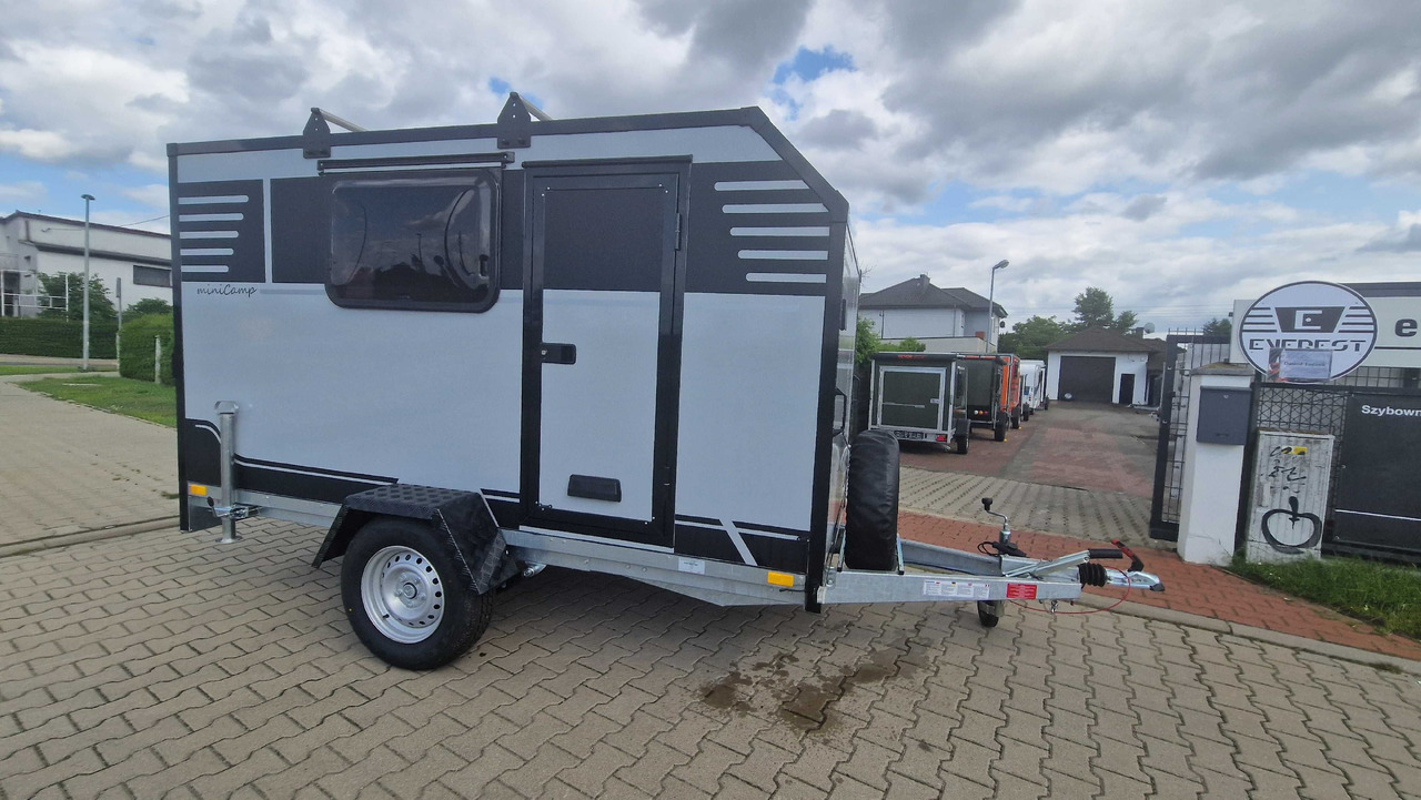 Everest Minicamp Kempinowa Towarowa Przyczepa lekka - Lakókocsi: 1 kép. Everest Minicamp Kempinowa Towarowa Przyczepa lekka - Lakókocsi: 1 kép.