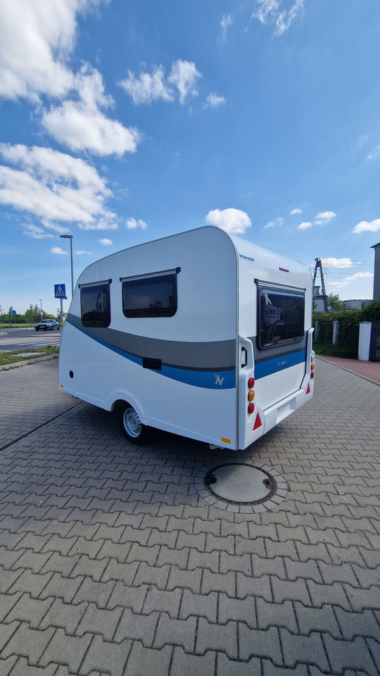 N-SPORT Niewiadów Kempingowa dla 3 osób DMC 750kg. - Lakókocsi: 2 kép. N-SPORT Niewiadów Kempingowa dla 3 osób DMC 750kg. - Lakókocsi: 2 kép.