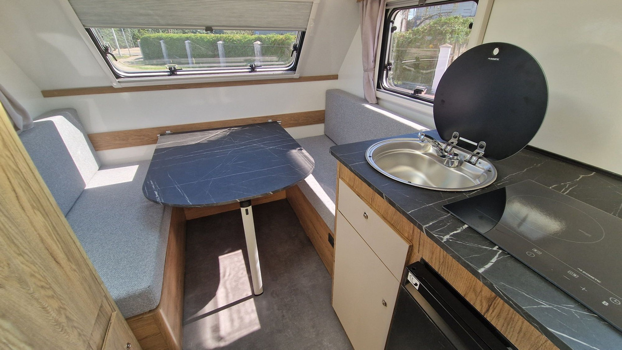 Nowa Przyczepa Kempingowa N-CROSS 2025 bogate wypos. Mega Oferta wyprz - Autó utánfutó: 2 kép. Nowa Przyczepa Kempingowa N-CROSS 2025 bogate wypos. Mega Oferta wyprz - Autó utánfutó: 2 kép.