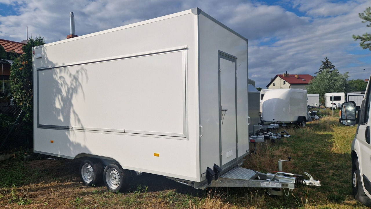 Przyczepa Gastronomiczna Handlowa FoodTruck - Büfékocsi: 1 kép. Przyczepa Gastronomiczna Handlowa FoodTruck - Büfékocsi: 1 kép.