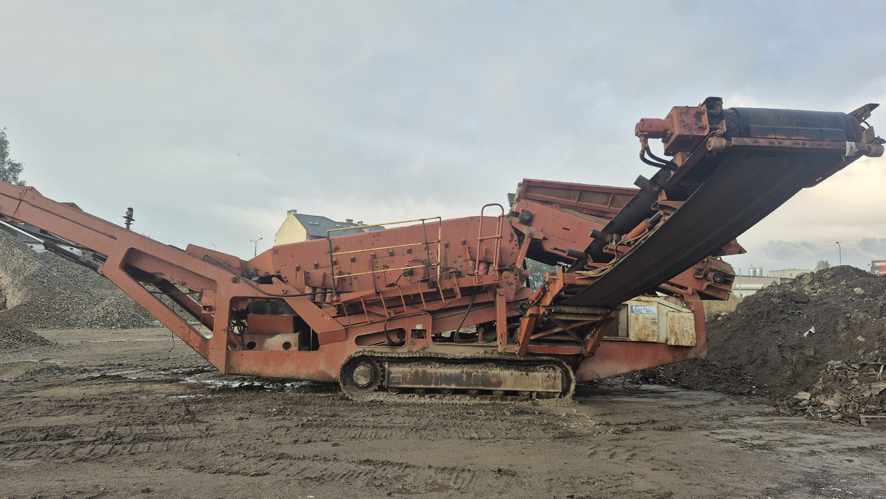 Fintec 640 - Osztályozó berendezés: 2 kép. Fintec 640 - Osztályozó berendezés: 2 kép.