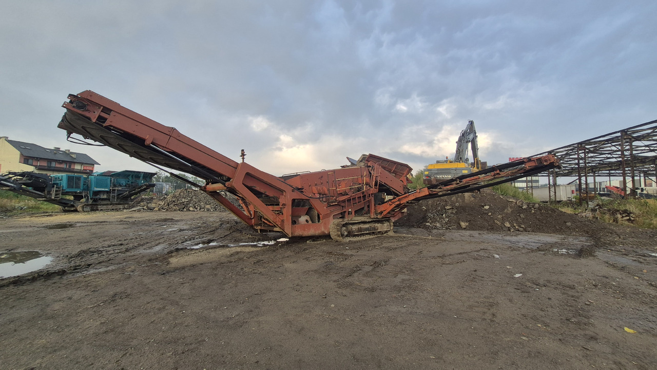 Fintec 640 - Osztályozó berendezés: 3 kép. Fintec 640 - Osztályozó berendezés: 3 kép.