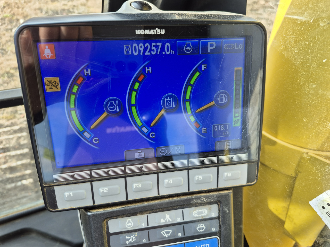 Lánctalpas kotró KOMATSU PC360LC 10: 22 kép. Lánctalpas kotró KOMATSU PC360LC 10: 22 kép.