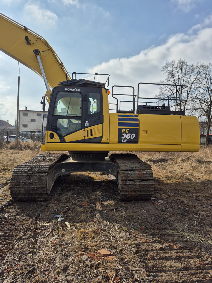 KOMATSU PC360LC 10 - Lánctalpas kotró: 4 kép. KOMATSU PC360LC 10 - Lánctalpas kotró: 4 kép.