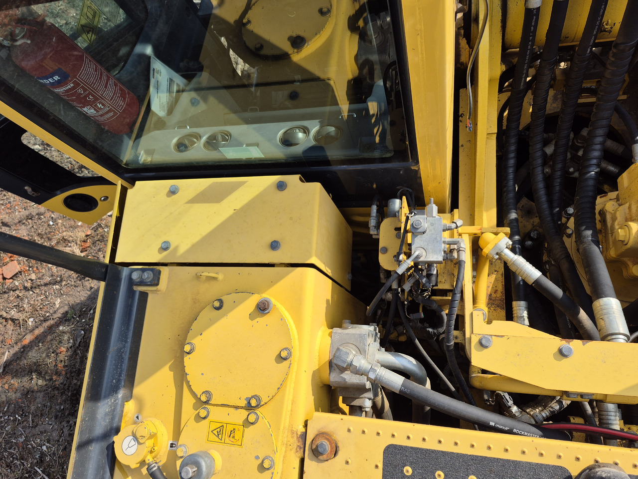 Lánctalpas kotró KOMATSU PC360LC 10: 18 kép. Lánctalpas kotró KOMATSU PC360LC 10: 18 kép.