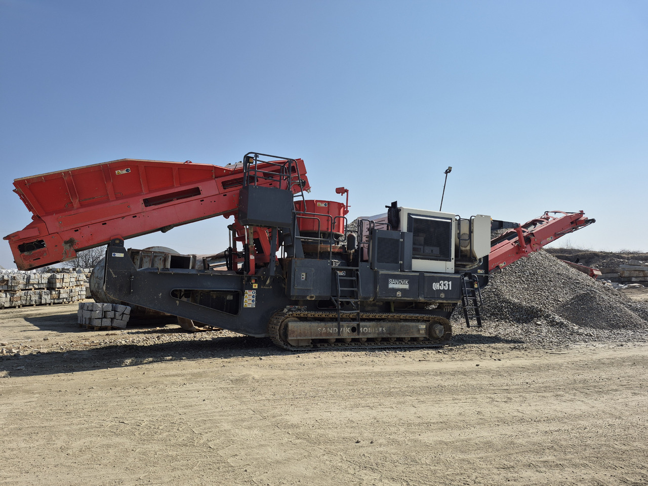 SANDVIK QH331 lízing SANDVIK QH331: 7 kép. SANDVIK QH331 lízing SANDVIK QH331: 7 kép.