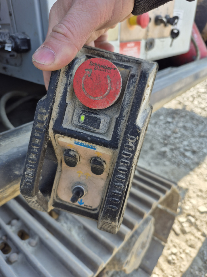 SANDVIK QH331 lízing SANDVIK QH331: 27 kép. SANDVIK QH331 lízing SANDVIK QH331: 27 kép.