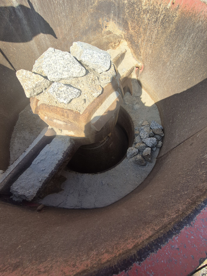 SANDVIK QH331 lízing SANDVIK QH331: 20 kép. SANDVIK QH331 lízing SANDVIK QH331: 20 kép.