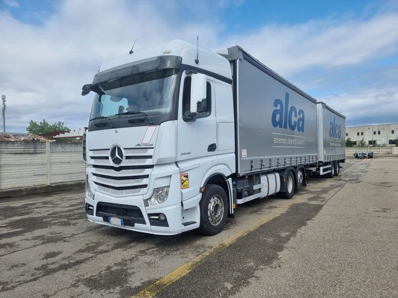 MERCEDES ACTROS MOTRICE + BIGA ACTROS 26.45 - Ponyvás teherautó: 1 kép. MERCEDES ACTROS MOTRICE + BIGA ACTROS 26.45 - Ponyvás teherautó: 1 kép.