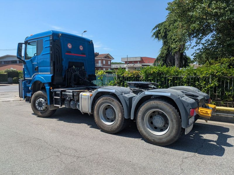 Trattore MAN TGS 6x4 MAN TGS 33.510 - Nyergesvontató: 3 kép. Trattore MAN TGS 6x4 MAN TGS 33.510 - Nyergesvontató: 3 kép.