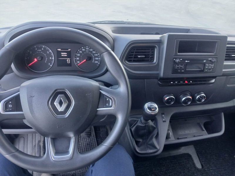 Renault Master Furgone red edition 2021 - Furgon: 5 kép. Renault Master Furgone red edition 2021 - Furgon: 5 kép.