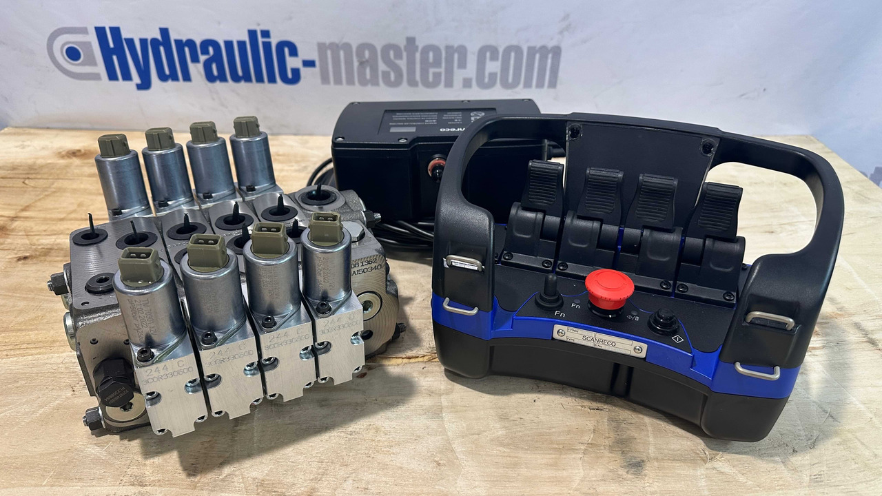 Set Scanreco G4 with Walvoil DPX050 Rayco, Bobcat, Carlton - Erdészeti aprító: 2 kép. Set Scanreco G4 with Walvoil DPX050 Rayco, Bobcat, Carlton - Erdészeti aprító: 2 kép.