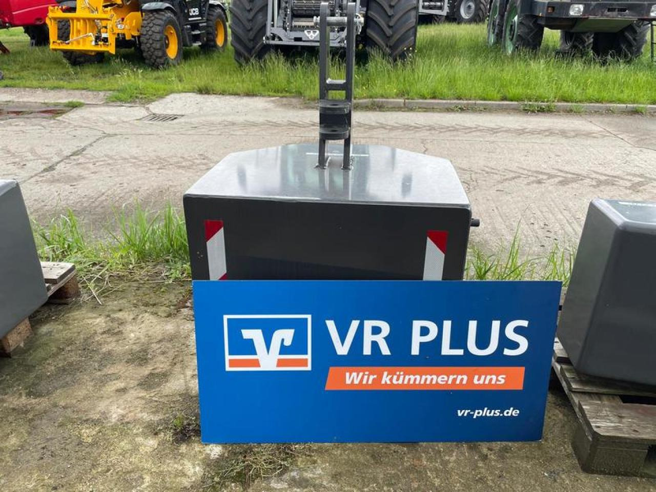 1000KG BUSCHMEIER FRONTGEWICHT - Ellensúly: 1 kép. 1000KG BUSCHMEIER FRONTGEWICHT - Ellensúly: 1 kép.