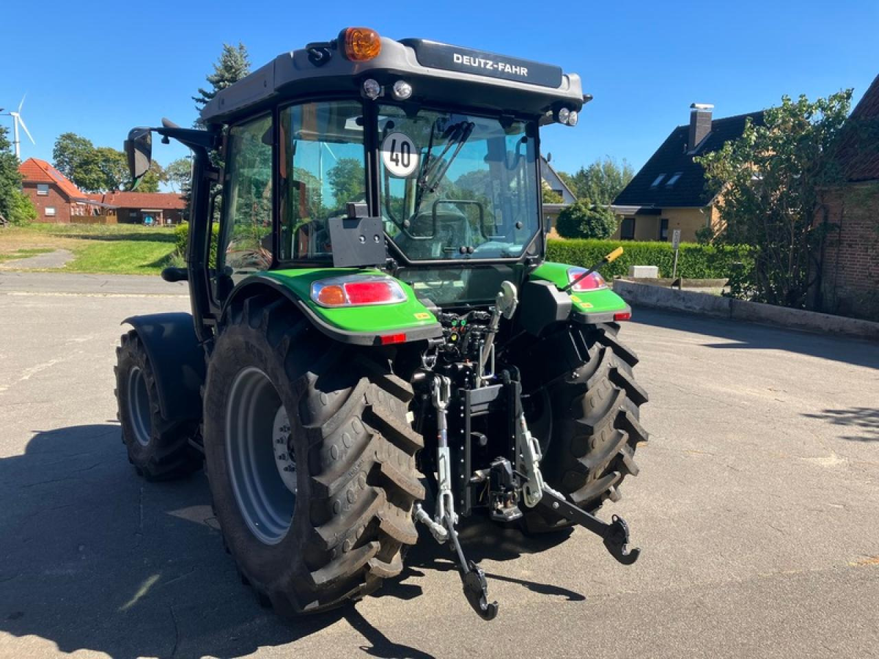 Deutz-Fahr 5080 KEYLINE AKTION - Traktor: 3 kép. Deutz-Fahr 5080 KEYLINE AKTION - Traktor: 3 kép.