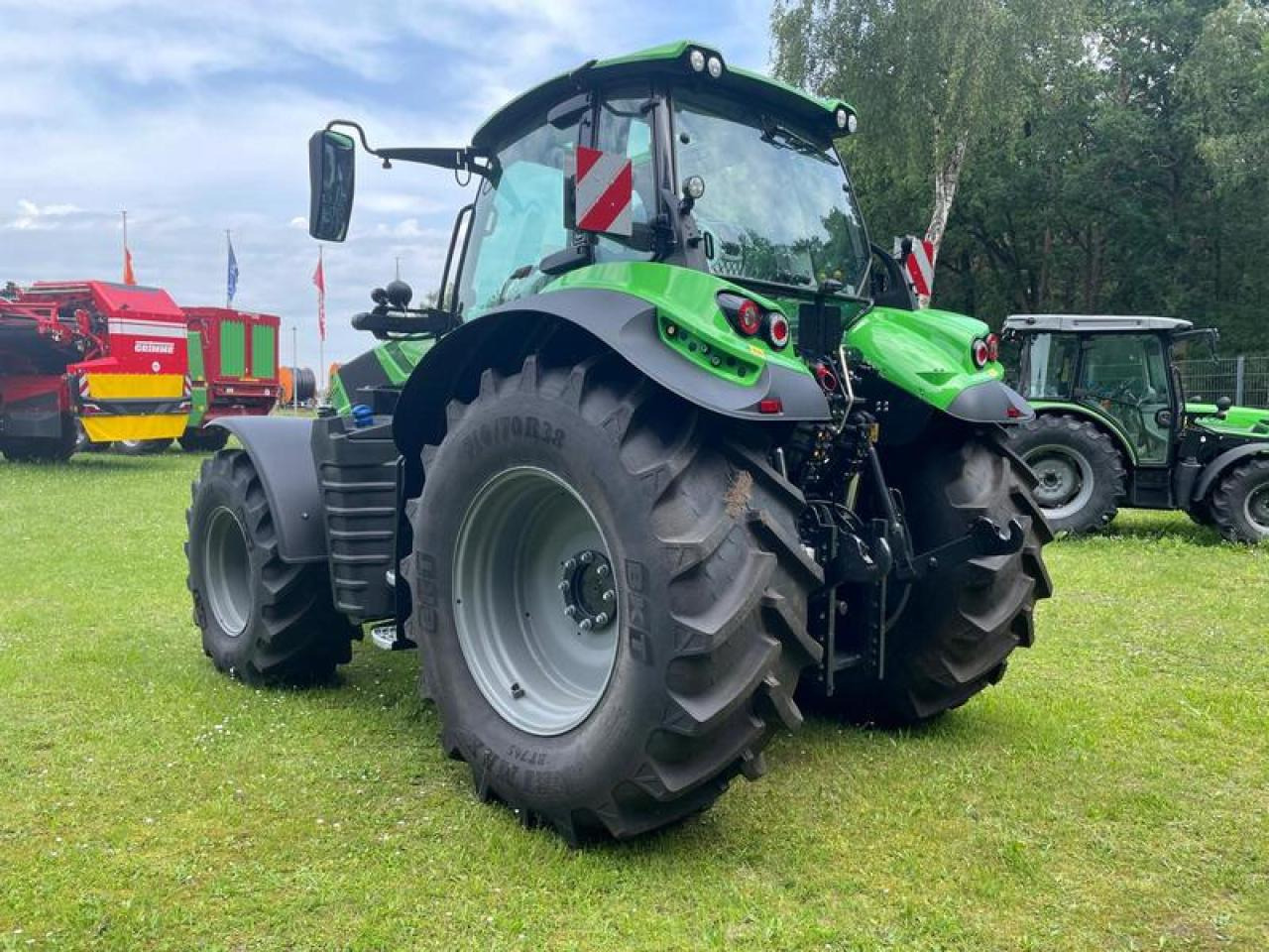 Deutz-Fahr 6210 PSHIFT AKTION - Traktor: 3 kép. Deutz-Fahr 6210 PSHIFT AKTION - Traktor: 3 kép.