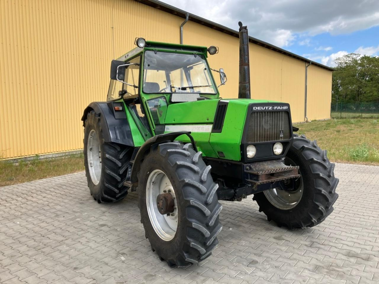 Deutz-Fahr DX 6.30 - Traktor: 4 kép. Deutz-Fahr DX 6.30 - Traktor: 4 kép.