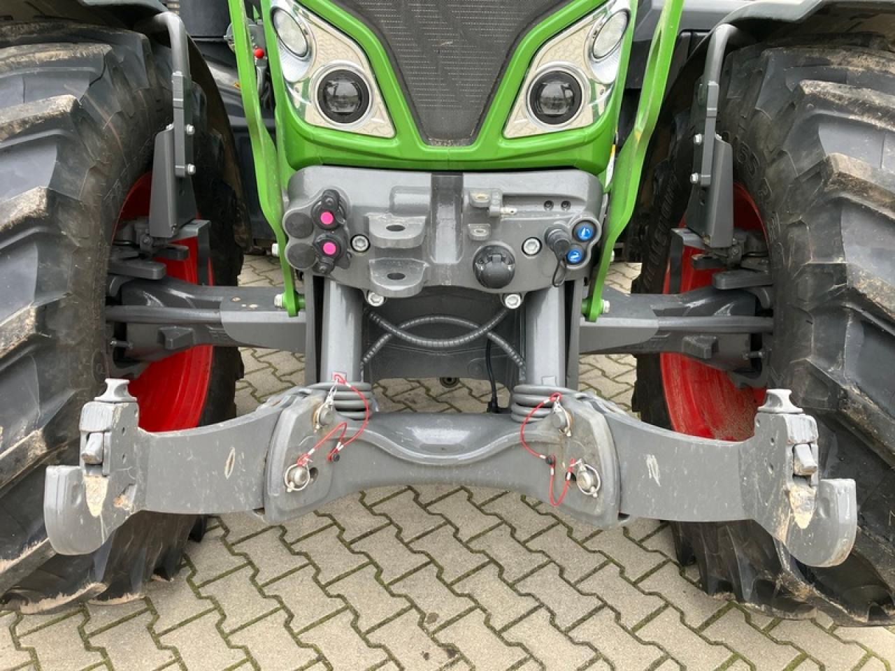 Fendt VARIO 516 VARIO GEN 3 // RTK - Traktor: 5 kép. Fendt VARIO 516 VARIO GEN 3 // RTK - Traktor: 5 kép.