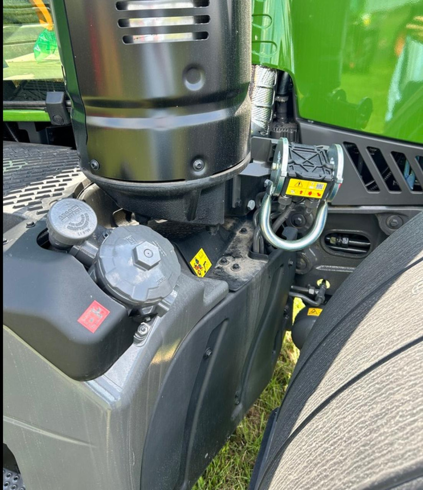 Fendt VARIO 724 GEN 6 PROFI+ SETTING 2 - Traktor: 4 kép. Fendt VARIO 724 GEN 6 PROFI+ SETTING 2 - Traktor: 4 kép.